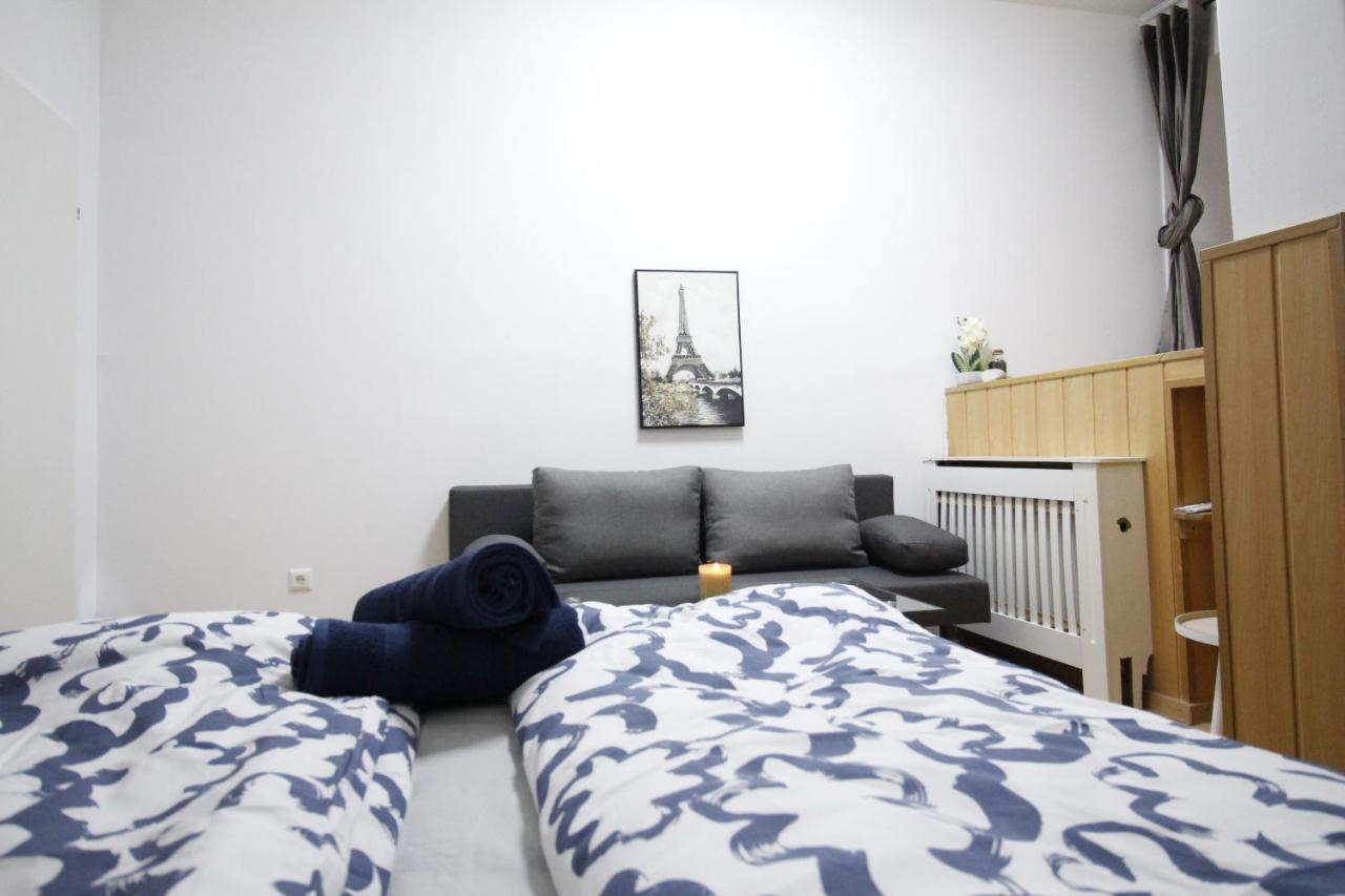 Comfort Triple Room Th Виена Екстериор снимка